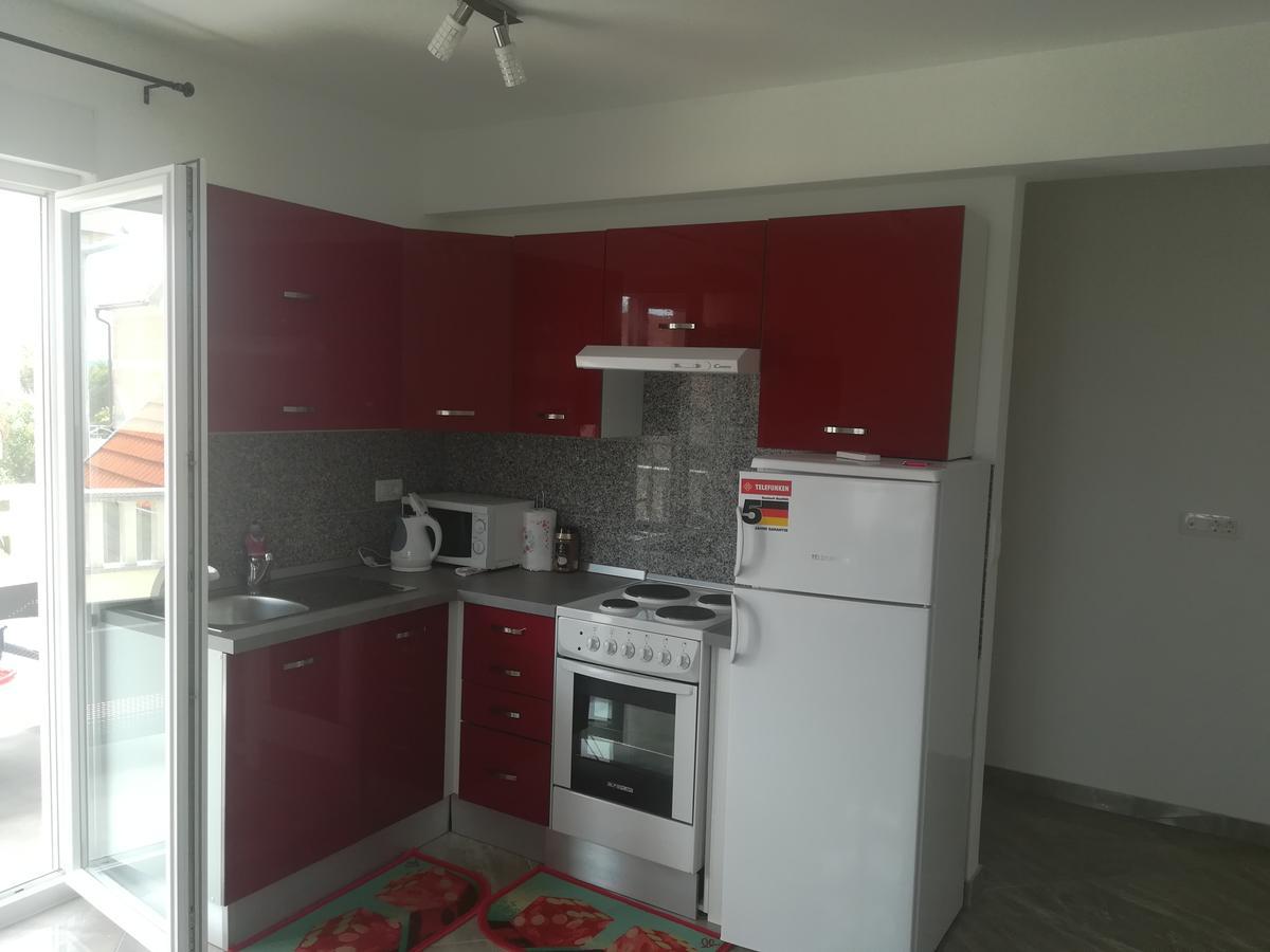 Apartmani Ivka Brodarica  Eksteriør bilde